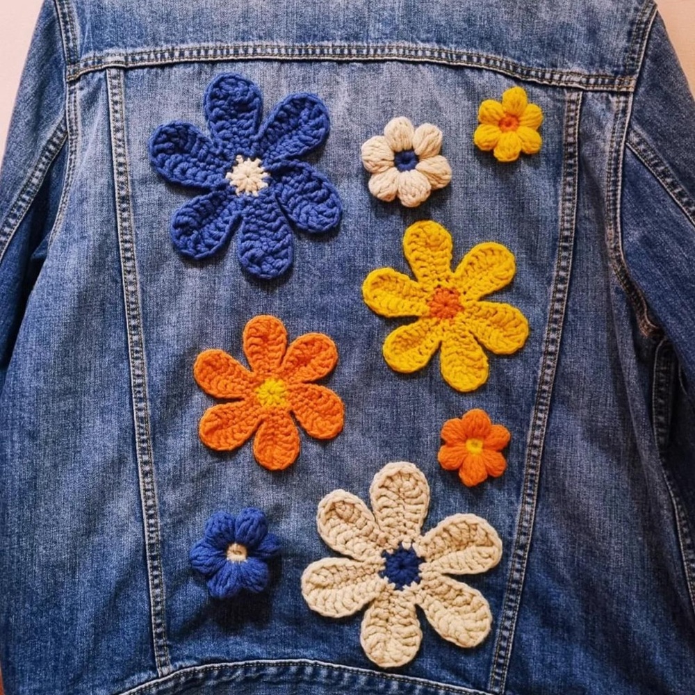 Crochet flower coasters - Picture 9 of 10
